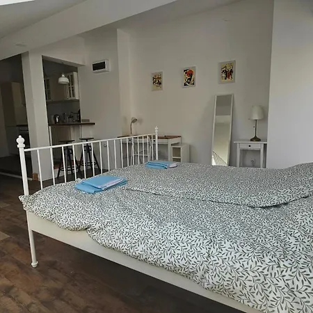 Mb 2 - Downtown Loft Apartment Novi Sad